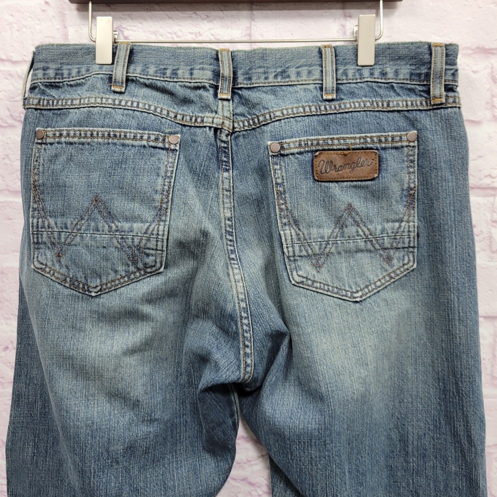 Wrangler Retro Slim Straight Jeans Mens 36x32 Blue Denim Y2K Gorpcore Western - Picture 5 of 10